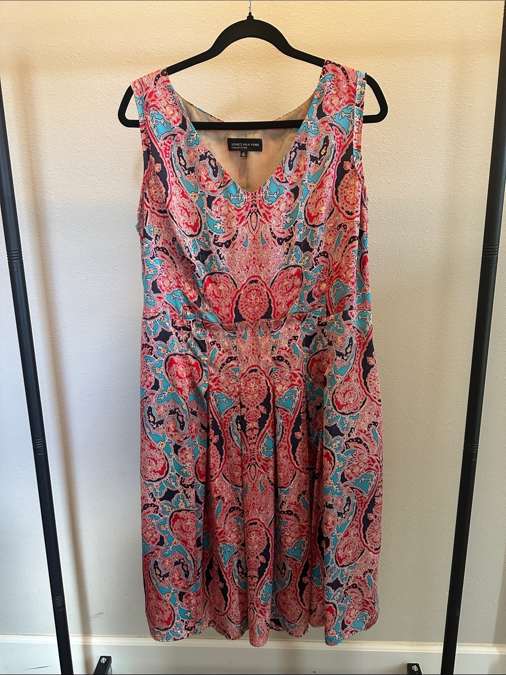 Jones New York Pink & Teal Paisley Sleeveless Midi Dress
